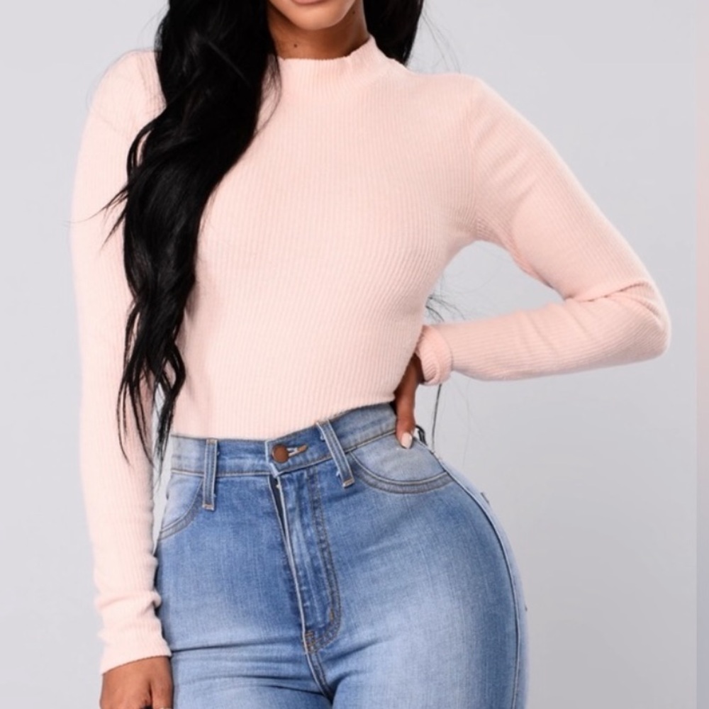 Baby Pink Top 💗 Size Small 💗 “Wanda Sweater Top” 💗 Rose Pink 💗